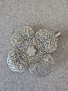 Silver Filigree Floral Hair Clip with Rhinestone Center